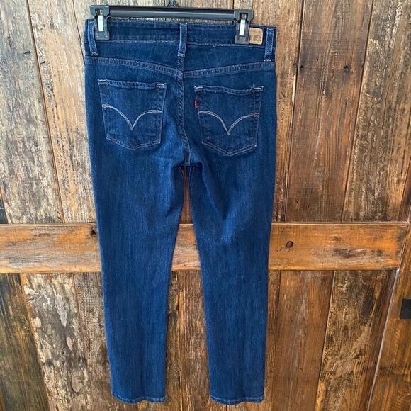 Levi’s Sz 2M Dark Blue Mid-Rise Skinny Denim Jeans - Picture 3 of 10